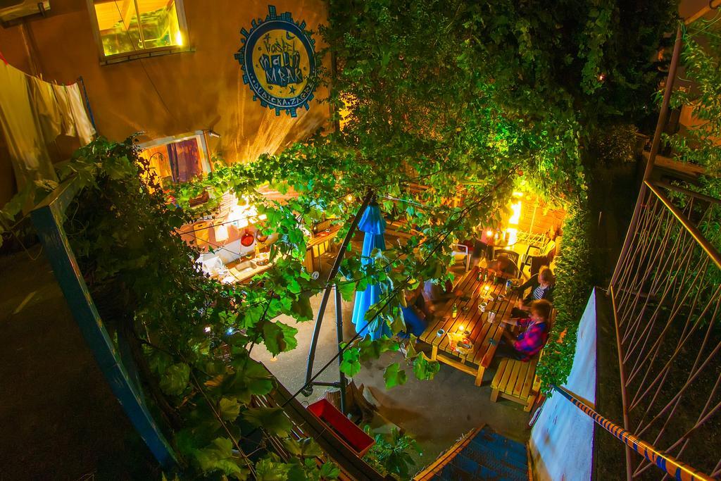 Hostel Mali Mrak Загреб Екстериор снимка